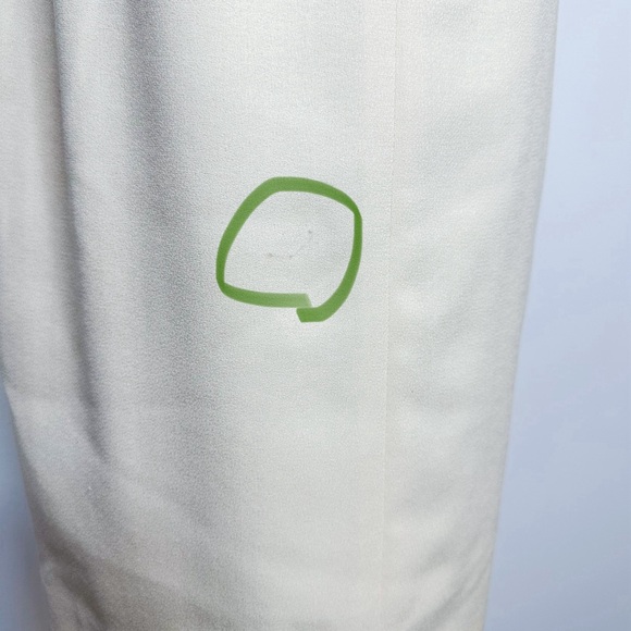 CH CAROLINA HERRERA
Bateau Neckline Knee-Length Dress - Picture 10 of 16